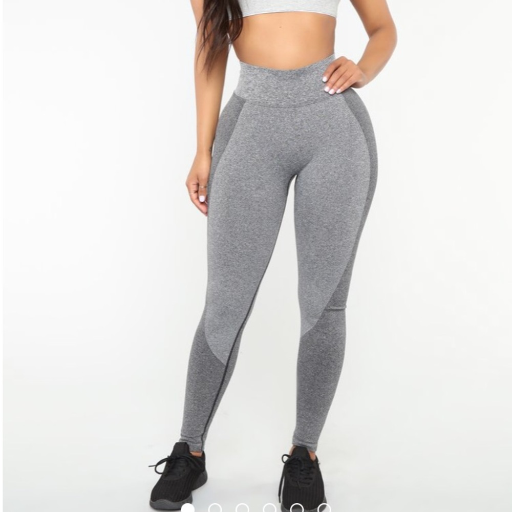 Two pair fashion nova active gym leggings seamless